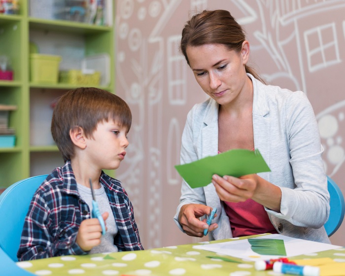 how-to-deal-with-special-needs-child-in-the-classroom-hopeforspecial