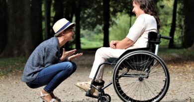 How Adaptive Clothing Makes Dressing Easy